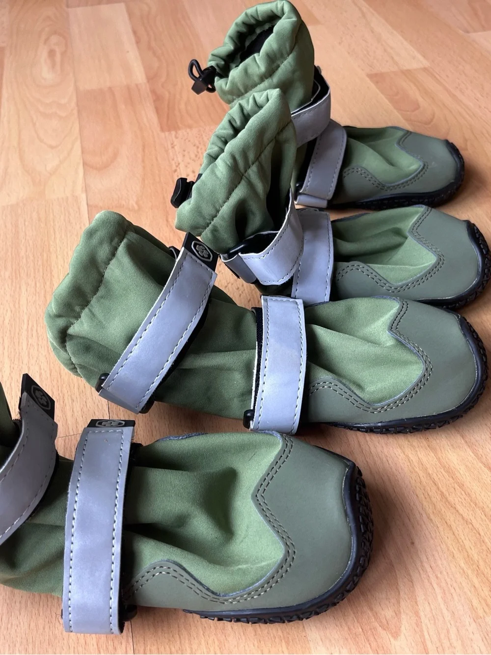 Size 7 Spark Paws Waterproof Rain & Snow Boots with Reflective Straps